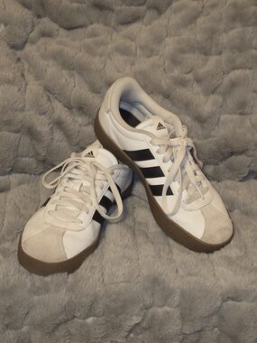 Adidas Womem's White and Black Samba-Style Leather Sneakers